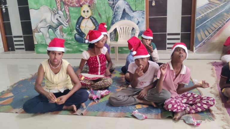 Miam Becomes Santa, Bringing Joy and Smiles with Toys to Special Children